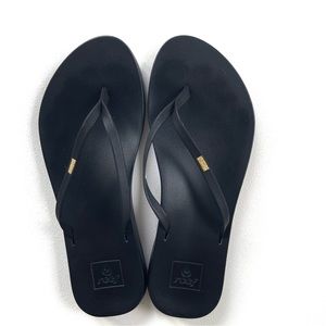 Reef Womens Cushion Slim Flip Flop sz 5